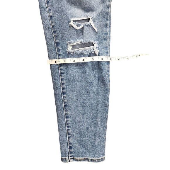 Levis SilverTab Mom Jean women's 26x26* measured distressed High-Rise Taper - Picture 8 of 11